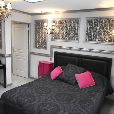 LES BELLES ÉPOQUES B&B - JACUZZI - PISCINE - TERRASSES - BRUMISATEURS - Proche Puy du Fou Saint-Germain-sur-Moine Esterno foto