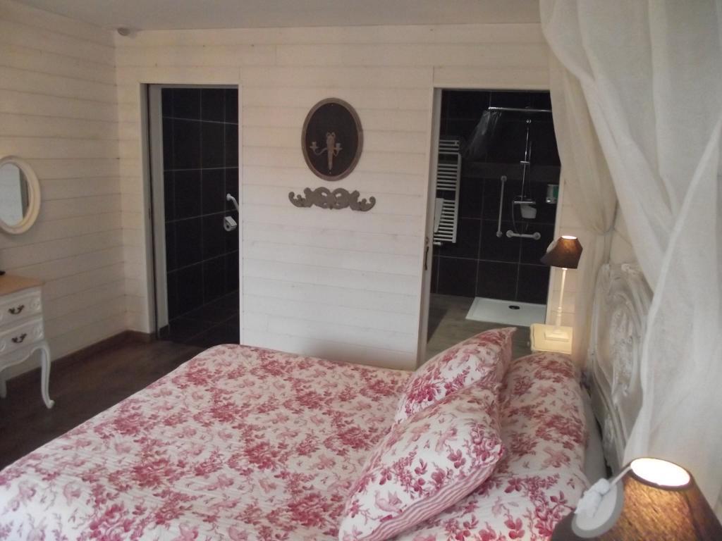 LES BELLES ÉPOQUES B&B - JACUZZI - PISCINE - TERRASSES - BRUMISATEURS - Proche Puy du Fou Saint-Germain-sur-Moine Esterno foto